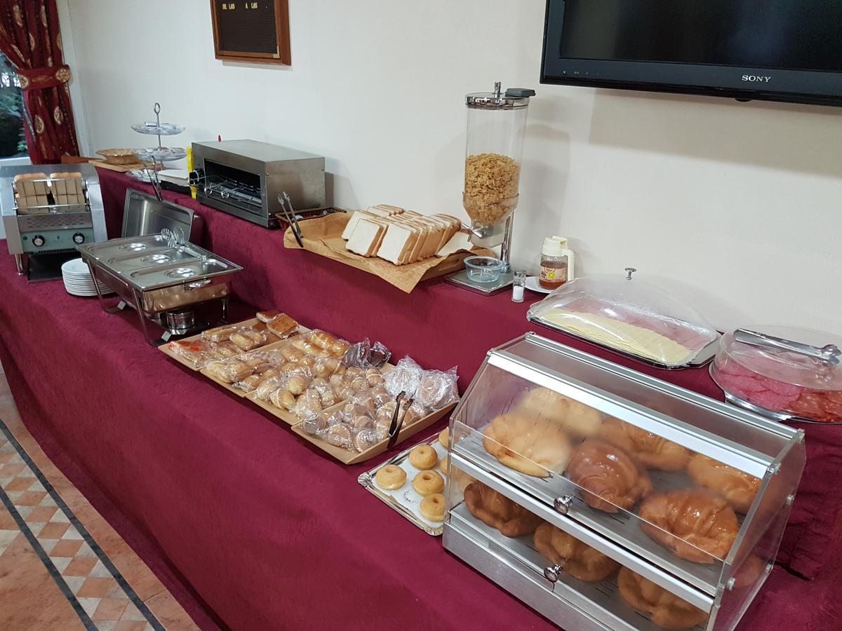 Hotel Camargo Igollo Екстериор снимка