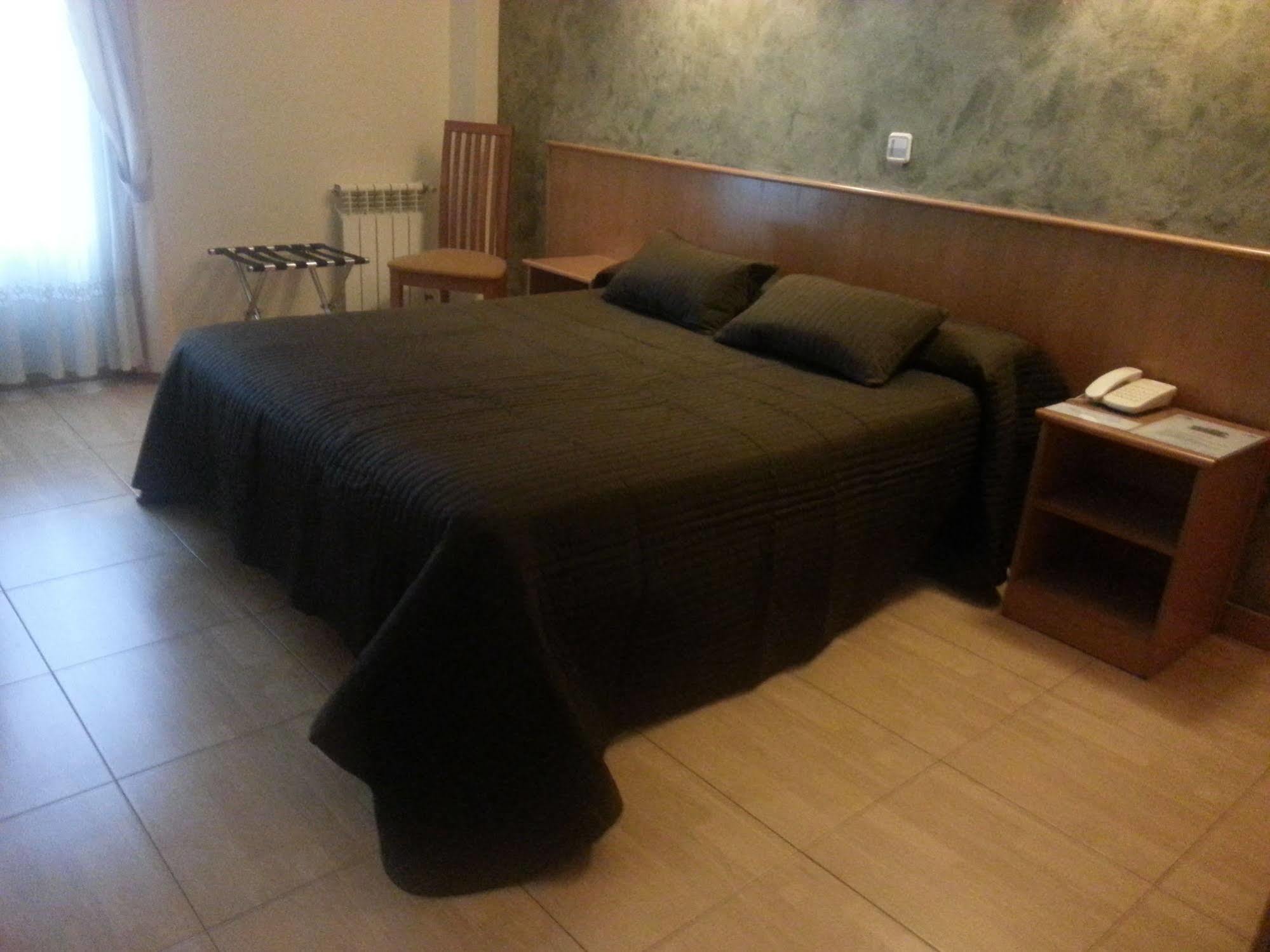 Hotel Camargo Igollo Екстериор снимка