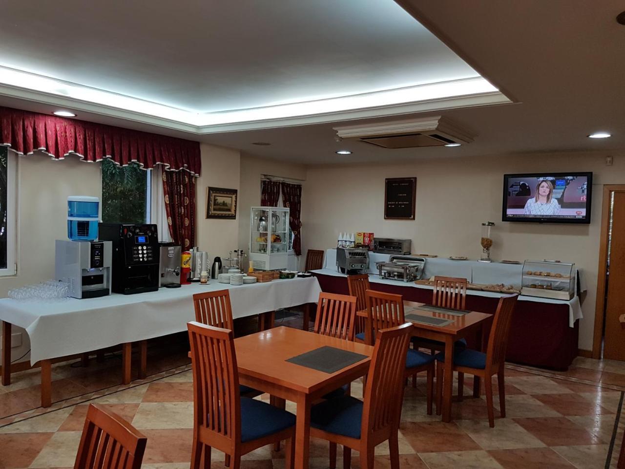 Hotel Camargo Igollo Екстериор снимка
